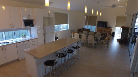 Renown House - Lennox Head Accommodation 2