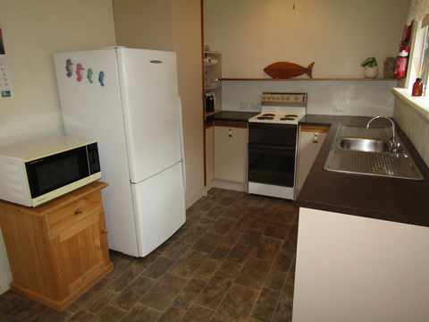 Shack 93 - Lennox Head Accommodation 1