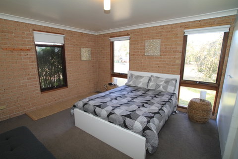 Snapper Lodge Waterfront - Lennox Head Accommodation 2