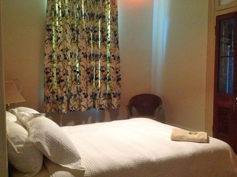 The White House, Carcoar - Lennox Head Accommodation 2