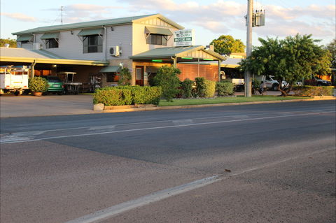 Barcaldine Country Motor Inn - Lennox Head Accommodation 0