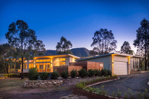 Blue  Cliff Retreat - Lennox Head Accommodation 0