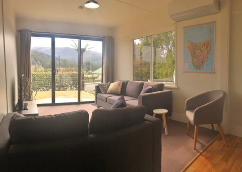 Blue Square Maydena Accommodation - Lennox Head Accommodation 1