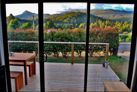Blue Square Maydena Accommodation - Lennox Head Accommodation 2