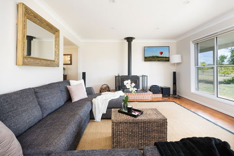 Hillcrest House - Lennox Head Accommodation 1