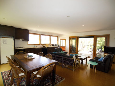 Kookaburra Dreaming - Lennox Head Accommodation 1