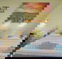 Mollymook Ocean View Motel - Lennox Head Accommodation