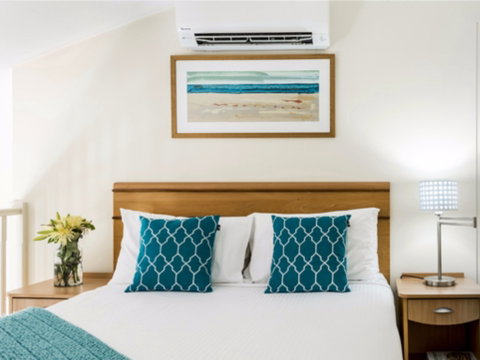 Oaks The Entrance Waterfront Resort - Lennox Head Accommodation 1
