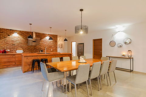 The Oak Nest Luxury Retreat - Lennox Head Accommodation 2