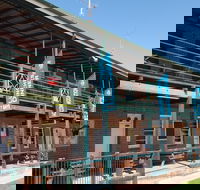 The Port Of Bourke Hotel - Lennox Head Accommodation