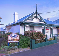 Touchwood Cottages  Gallery  Cafe - Lennox Head Accommodation