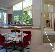 Seppelt House - Lennox Head Accommodation