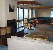 Trackers Mountain Lodge - Lennox Head Accommodation