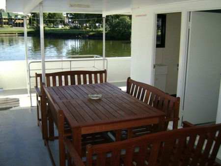 Boyds Bay Houseboat Holidays - Lennox Head Accommodation 3