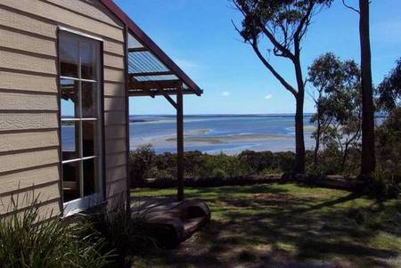 The Island Spa And Cottages - Lennox Head Accommodation 1