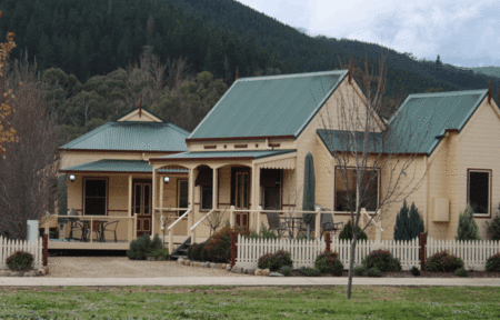 Autumn Affair Cottages  - Lennox Head Accommodation 0