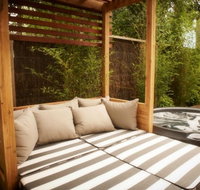 Lake House - Lennox Head Accommodation
