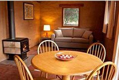 Blue Wren Cottage - Lennox Head Accommodation 3