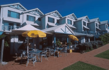 Breakers Apartments Mollymook - Lennox Head Accommodation