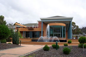 Country Club Tasmania - Lennox Head Accommodation 3