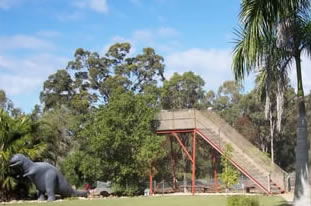 Mystery Craters - Lennox Head Accommodation 1