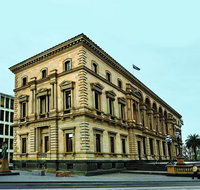 Old Treasury Building - Lennox Head Accommodation