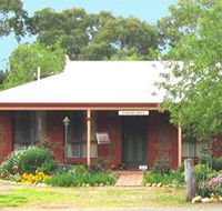 Stacey Studio Gallery  Almond Grove BB - Lennox Head Accommodation