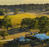 Hutton Vale and Farm Follies - Lennox Head Accommodation