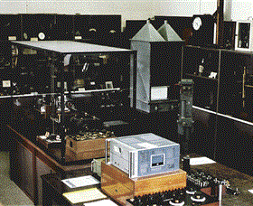 UQ Physics Museum - Lennox Head Accommodation