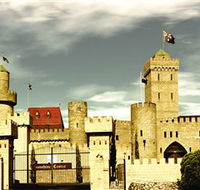 Sunshine Castle Bli Bli - Lennox Head Accommodation