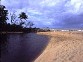 Bramston Beach QLD Lennox Head Accommodation
