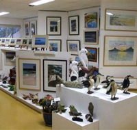 Huskisson Gallery and Picture Framing - Lennox Head Accommodation