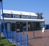 Innes Boatshed - Lennox Head Accommodation