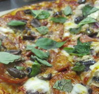Mezzadellas Woodfired Pizza and Tapas - Lennox Head Accommodation