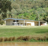 Razorback Ridge Wines - Lennox Head Accommodation
