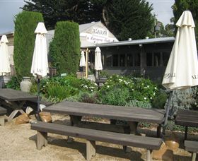 T'Gallant Winemakers - Lennox Head Accommodation 1