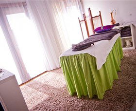 Paci Spa - Lennox Head Accommodation 1