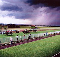 Hawkesbury Race Club - Lennox Head Accommodation