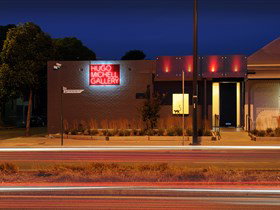 Hugo Michell Gallery - Lennox Head Accommodation 0