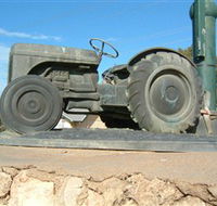 Ferguson Tractor Monument - Lennox Head Accommodation