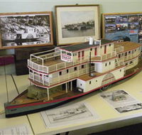 Wentworth Model Paddlesteamer Display - Lennox Head Accommodation