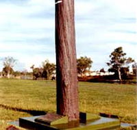 The Flood Memorial or The Stump - Lennox Head Accommodation