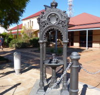 Witcombe Fountain - Lennox Head Accommodation