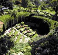 Umpherston Sinkhole - Lennox Head Accommodation