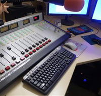 Peak Hill FM Community Radio Station - Lennox Head Accommodation