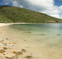 Connie Bay on Keswick Island - Lennox Head Accommodation