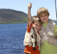 Fishing on Keswick Island - Lennox Head Accommodation