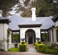 Duneira Mt Macedon - Lennox Head Accommodation