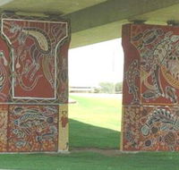 Cowra Bridge Pylons - Lennox Head Accommodation