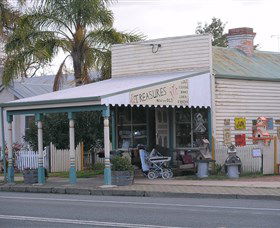 Lady Gails Bookshop And Curios - Lennox Head Accommodation 0